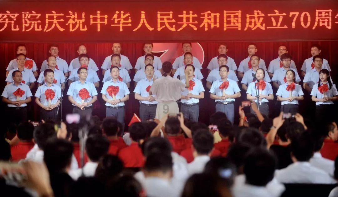 王毅同牙买加外长约翰逊-史密斯会谈